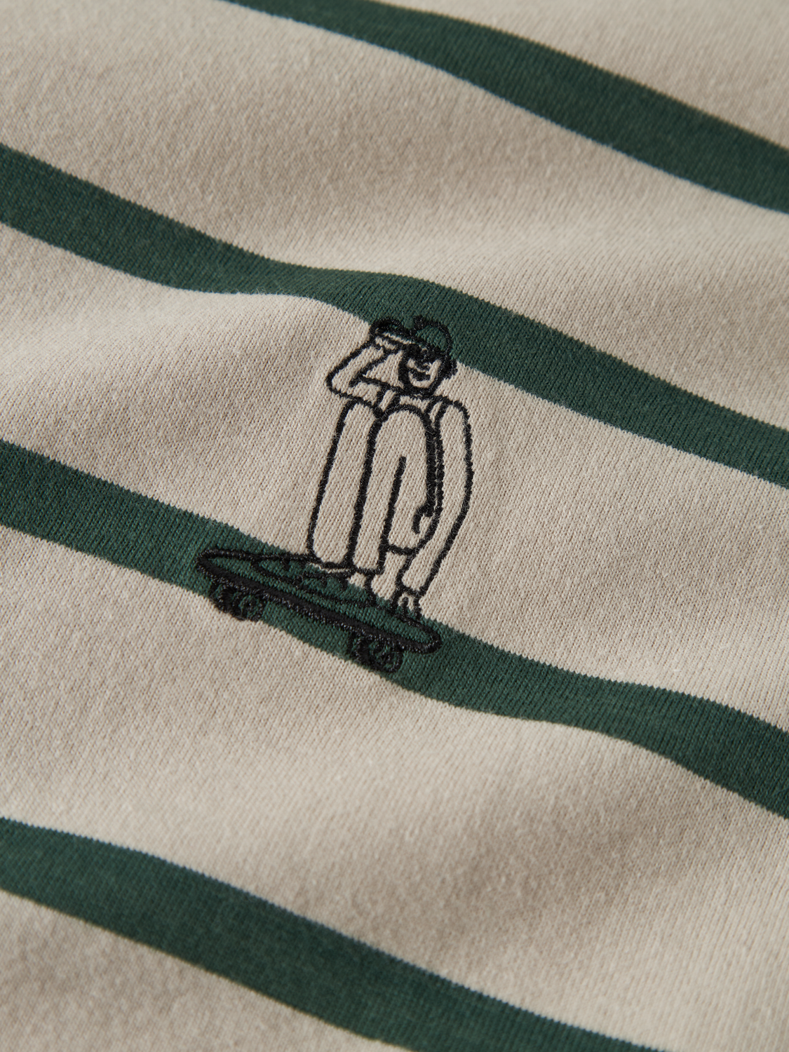 model_shot-front_full